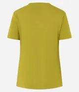 Blusa básica de viscosa y elastano de la marca Cortelle, color mostaza, con escote redondo y mangas cortas.