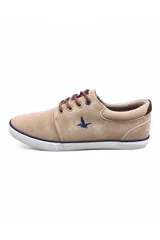 Calzado náutico Santa Bárbara modelo Street Night, color azul marino, con cordones azules y suela blanca. Presenta el logo de la marca bordado en el lateral.