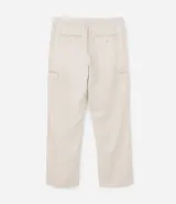 Pantalón masculino de punto flamé color beige, con cintura elástica ajustable con cordón, bolsillos laterales y traseros.