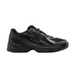 Championes urbanos New Balance modelo 740, color negro total, confeccionados con malla transpirable y superposiciones sintéticas, con la emblemática "N" en el lateral y entresuela con tecnología ABZORB.