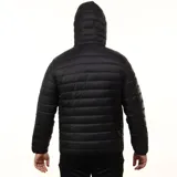 Campera puffer de abrigo marca Diadora, color negro, con diseño acolchado horizontal, capucha integrada y cierre frontal completo. Posee bolsillos laterales con cierre y el logo de la marca en contraste sobre el pecho.