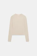 Camiseta de manga larga con cuello redondo, confeccionada en tejido de algodón, con ajuste slim fit.