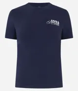 Remera de algodón azul marino, de corte ajustado, con cuello redondo y mangas cortas. Estampa frontal con la leyenda "1996 Barcelona".