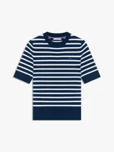 Sweater de punto fino Tommy Hilfiger, color azul marino con diseño de rayas horizontales blancas. Cuenta con cuello redondo y mangas cortas, con logo bordado en el pecho.