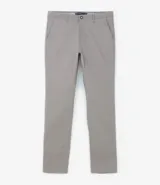Pantalón de vestir gris claro, corte slim, confeccionado en sarga de algodón y elastano.