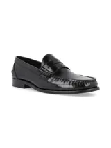 Mocasines negros de cuero con diseño clásico tipo penny loafer y suela formal.