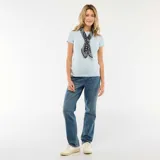 Pantalón de jean azul con corte recto y cintura elástica diseñada para el embarazo.
