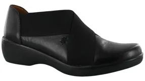 Zapatos casuales Lombardino de color negro, confeccionados en material sintético con paneles elásticos cruzados en el empeine para un ajuste cómodo. Presentan una suela de plataforma baja y diseño ergonómico.