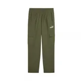 Pantalón cargo Puma Ess Woven color verde oliva, con cintura elástica ajustable, bolsillos laterales y logo de la marca bordado en blanco.