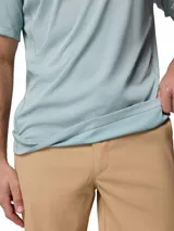Remera deportiva de manga corta Columbia color celeste claro, con cuello redondo y el logo de la marca estampado en el pecho. Cuenta con tecnologías de enfriamiento y absorción de humedad.