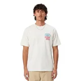 Remera Critical Slide Portals Jumbo de color blanco, manga corta y cuello redondo. Presenta un pequeño estampado gráfico bordado en el pecho izquierdo con un diseño espiral y texto.