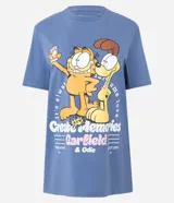 Remera azul con estampado de Garfield y Odie.