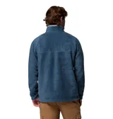 Buzo polar de la marca Columbia, modelo Steens Mountain, confeccionado en tejido fleece suave. Presenta cuello alto con cierre de botones a presión, mangas largas y un diseño de calce cómodo ideal para actividades al aire libre.