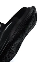 Championes deportivos destalonados Umbro Nysa para hombre, color negro, con diseño tipo slip-on y suela de goma.