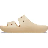 Sandalias tipo slide de la marca Crocs, con diseño de doble tira superior con perforaciones para personalización con Jibbitz. Fabricadas en material Croslite ligero y flexible, con plantilla ergonómica.