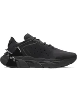 Championes de entrenamiento Under Armour modelo Halo Trainer, color negro. Presentan una estructura robusta con amortiguación reactiva UA HOVR, parte superior con perforaciones para ventilación y contrafuerte externo en el talón para mayor estabilidad.