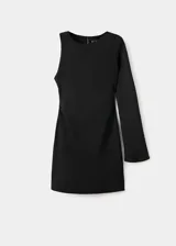 Vestido corto negro con diseño asimétrico de una sola manga larga, cuello redondo y detalle de fruncido lateral. Presenta un corte entallado y cierre de botón en la parte posterior.