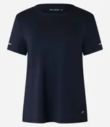 Remera deportiva de manga corta con cuello redondo, confeccionada en tejido texturizado con detalle reflectante y pliegue en la espalda.