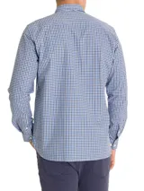Camisa de manga larga con cuello italiano, confeccionada en una mezcla de algodón y lana. Presenta un diseño de cuadros pequeños en tonos azul y negro, cierre frontal con botones y un bolsillo en el pecho con el logo de la marca bordado.
