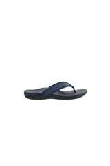 Sandalias tipo ojota de diseño ergonómico, color negro, con tiras superiores de cuero y textil, y plantilla de EVA texturizada.