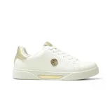 Championes Korium modelo Alida, de color blanco con detalles en tono dorado, incluyendo la parte trasera del talón, apliques en la suela y un distintivo logo circular dorado en el lateral.
