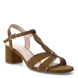 Sandalias de tacón ancho Miss Carol modelo Serella, color marrón, con diseño de tiras cruzadas y tira en T decorada con detalles metalizados dorados, además de tira ajustable al tobillo con hebilla.