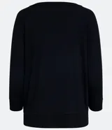 Blusa color gris topo con escote en V y mangas 3/4.