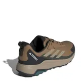 Championes de trekking Adidas Terrex Anylander color marrón con detalles en negro y logo Terrex en rojo.