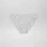 Pack de tres braguitas clásicas de algodón color beige con borde de encaje.