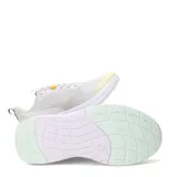 Championes deportivos Topper modelo Stance 6, en tonos gris claro y beige. Presentan un diseño de malla transpirable, cordones al tono con detalles en amarillo, y una suela blanca con refuerzo en la puntera.