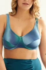 Soutien de baño con aro, breteles anchos regulables y nudo en la espalda. Confeccionado con tela que contiene fibra LYCRA® XTRA LIFE™ y diseño degradé en tonos de azul y verde.
