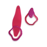 Par de aros asimétricos de acrílico fucsia y rosa.