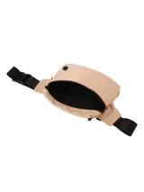 Riñonera de diseño unisex en color marrón, confeccionada en tela tipo lona. Presenta un compartimento principal con cierre de cremallera negro, un bolsillo trasero y correa ajustable con hebilla plástica.