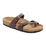 Sandalias Birkenstock modelo Mayari, color marrón, con dos correas ajustables con hebilla metálica y plantilla anatómica de corcho y látex.