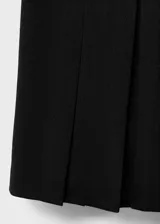 Falda mini de tiro medio con diseño de tablas y cierre de cremallera lateral.