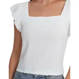 Blusa de color amarillo con textura fruncida, cuello cuadrado y mangas cortas con volados.