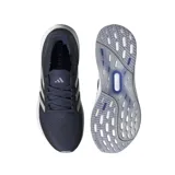 Championes Adidas Ultraboost 5, color azul marino con detalles plateados y suela blanca.