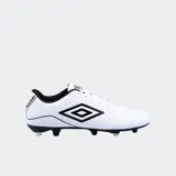 Championes de fútbol Umbro Classico III HG, color blanco con detalles en negro.