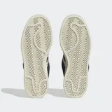 Championes Adidas Campus 00S negros con las tres tiras laterales con estampado de leopardo y detalles en color crema.