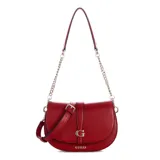 Cartera Guess tipo bandolera y bolso de hombro, color rojo con herrajes dorados y el logo de la marca en el frente. Cuenta con solapa frontal con cierre magnético, detalles de tiras con hebilla y una correa combinada de cuero sintético y cadena metálica.
