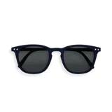 Lentes de sol Izipizi modelo #E, color azul marino con lentes grises.
