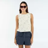 Short azul marino de lino mezclado, con cintura elástica y cordón ajustable.