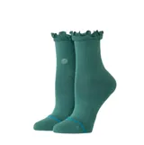 Medias de caña media color verde, con detalle de volados en el puño superior y logo bordado en el lateral.