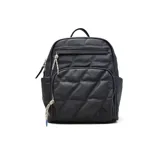 Mochila color beige con diseño acolchado en forma de rombos. Tiene un bolsillo frontal con cierre, un bolsillo lateral abierto y un compartimento principal con cierre. Las correas son ajustables y tiene un asa superior.