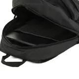 Mochila Puma Phase Patch negra con logo de Puma estampado en blanco y parches decorativos.