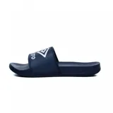 Ojotas tipo slide Umbro, color negro con el logo de la marca estampado en blanco en la banda superior. Poseen plantilla de espuma EVA para mayor amortiguación.