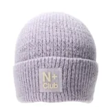 Gorro tipo beanie de punto acanalado en color lila con destellos multicolor. Presenta un parche rectangular de silicona transparente en el frente con el logo N+ Club en relieve.