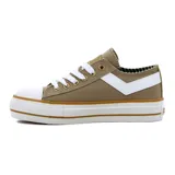 Championes Pony color beige con plataforma blanca y detalles en blanco en la puntera y el logo lateral.