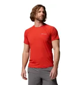Remera técnica deportiva Columbia de manga corta en color rojo, con tecnología Omni-Shade y Omni-Wick, ideal para running y actividades al aire libre. Presenta mangas tipo raglán, cuello redondo y el logo de la marca estampado en el pecho en color blanco.