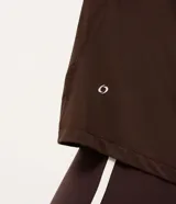 Remera deportiva Get Over de manga corta y cuello redondo, confeccionada en poliamida y elastano.